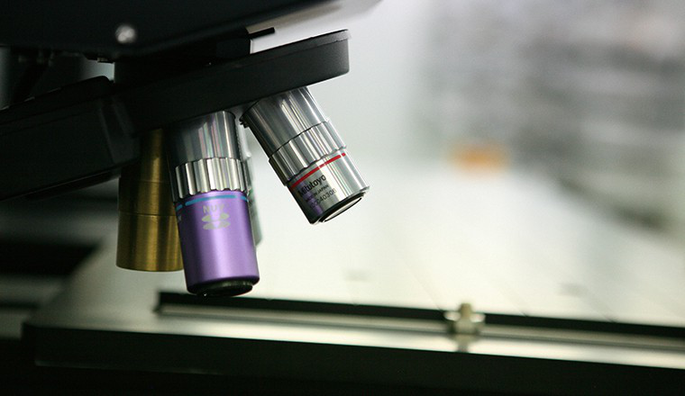 Professional Optical enhancement To meet the increasing demand for outdoor display in advertising and industrial market, ORYZA FRONTIER has developed high brightness display products with in-house LED backlights and components. | オリザ・フロンティア株式会社